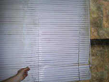 Sonic Blind Cleaning in Brisbane use ultrasonic cleaning for Venetian blinds.